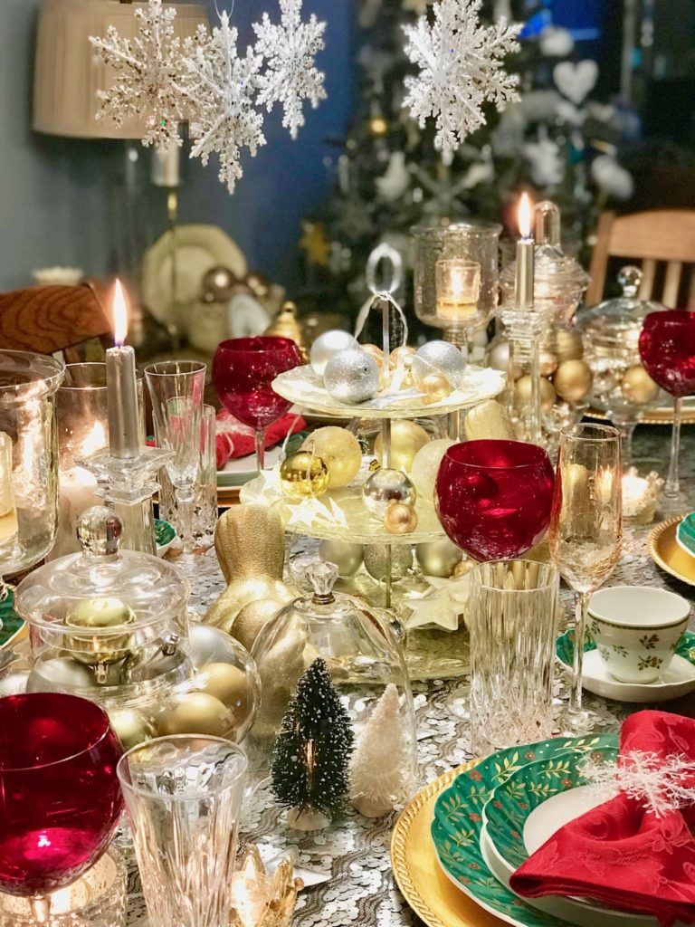 christmas table decor